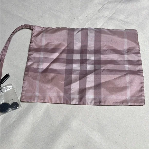 BURBERRY Brit Windbreaker Pouch Bag - Picture 6 of 7